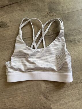 Athletic Works Light Gray Striped Kids Sports Bra with Crisscross Straps